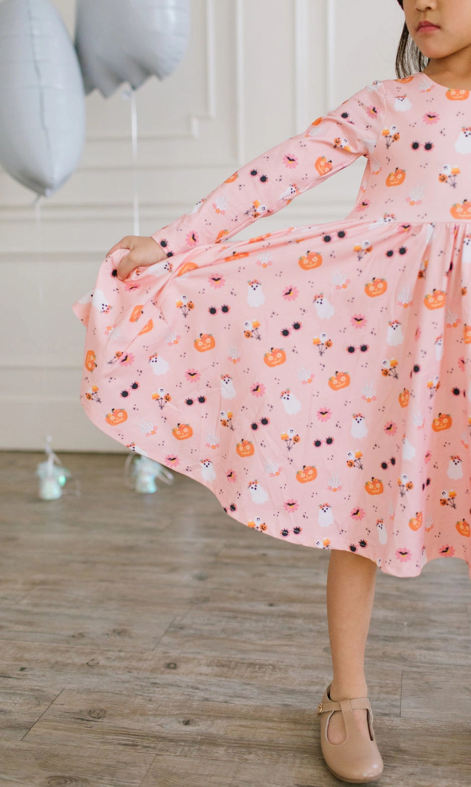 Gwendolyn Dress in Hippie Halloween