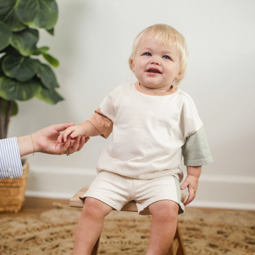 Color Blocked Tee & Shorts Set - Oat Beige