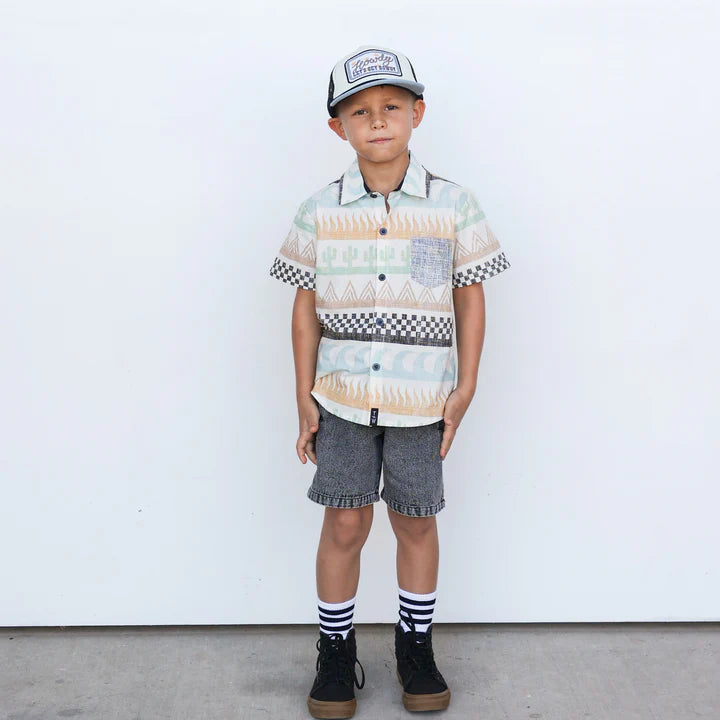 SURF AND TURF BUTTON UP