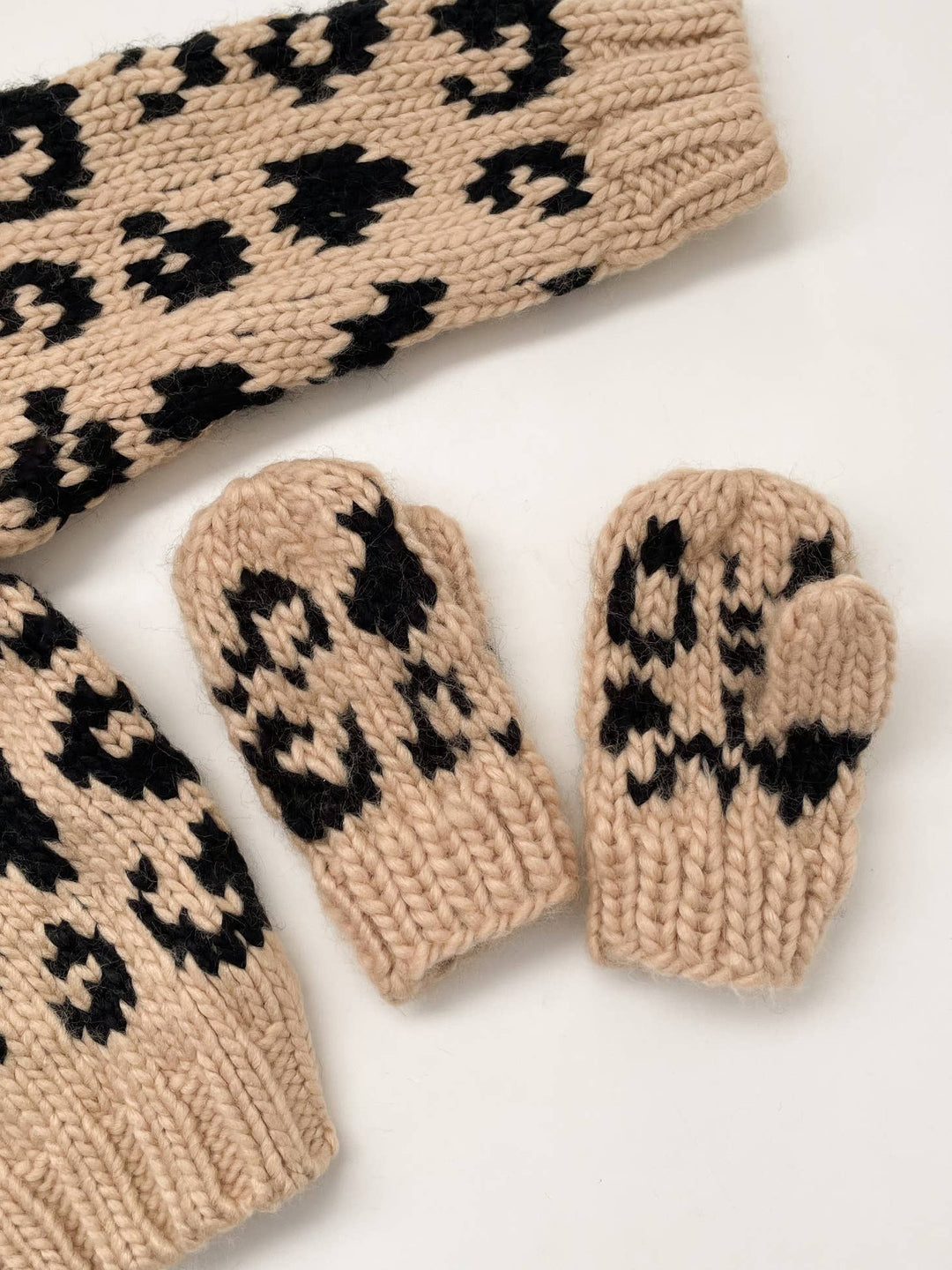 Cheetah Mittens