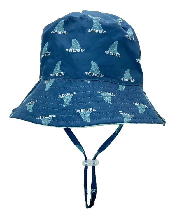 SUNS OUT REVERSIBLE BUCKET HAT/NAVY FIN