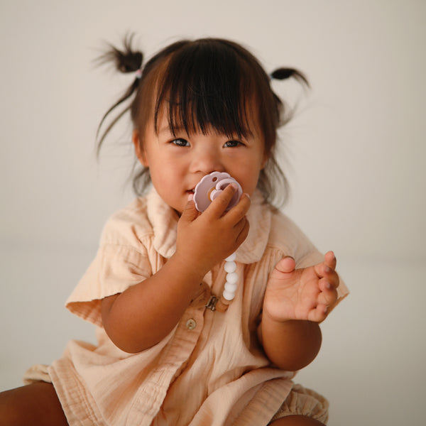 Daisy Natural Rubber Pacifier (Baby Pink)